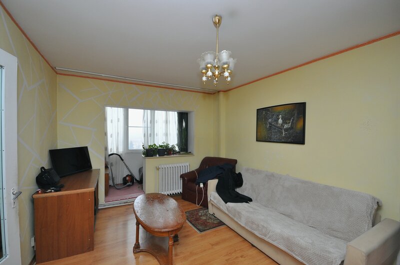 Rahova Margeanului apartament 4 camere centrala proprie bloc izolat termic