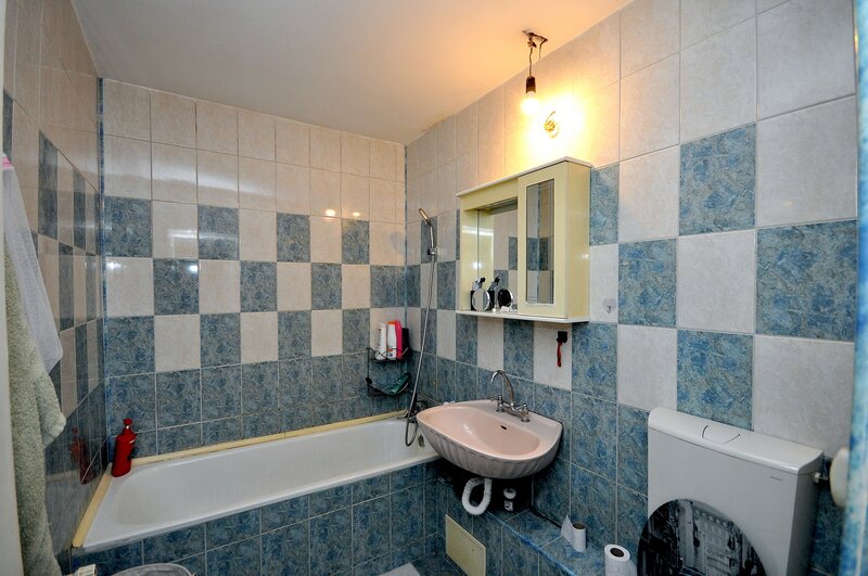 Rahova Margeanului apartament 4 camere centrala proprie bloc izolat termic