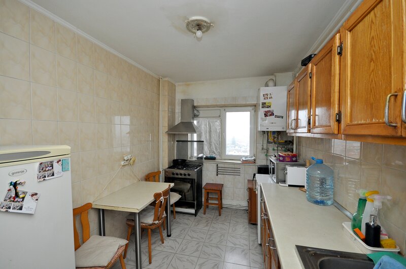 Rahova Margeanului apartament 4 camere centrala proprie bloc izolat termic